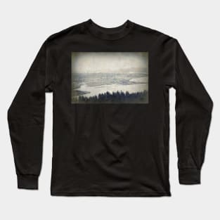 view from the Astoria Column Youngs Bay Long Sleeve T-Shirt